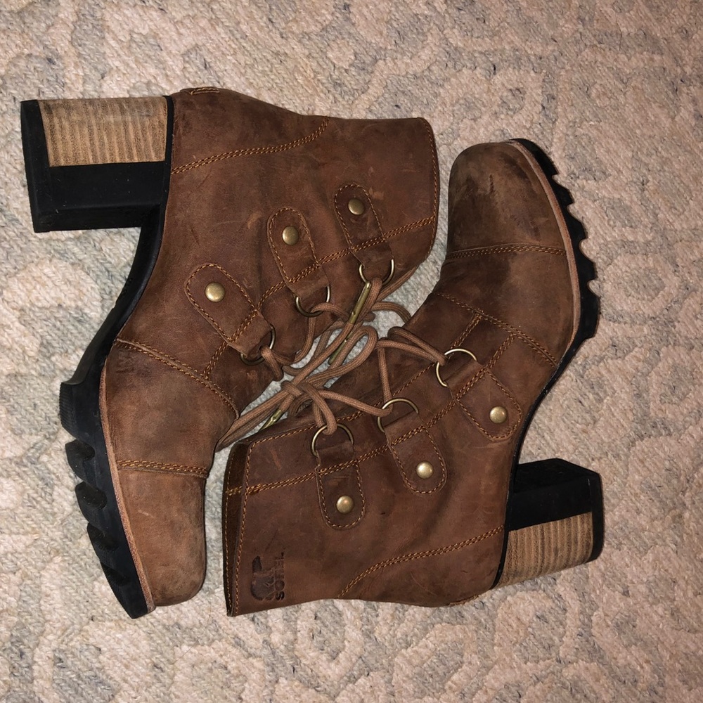 Sorel Heeles Booties
